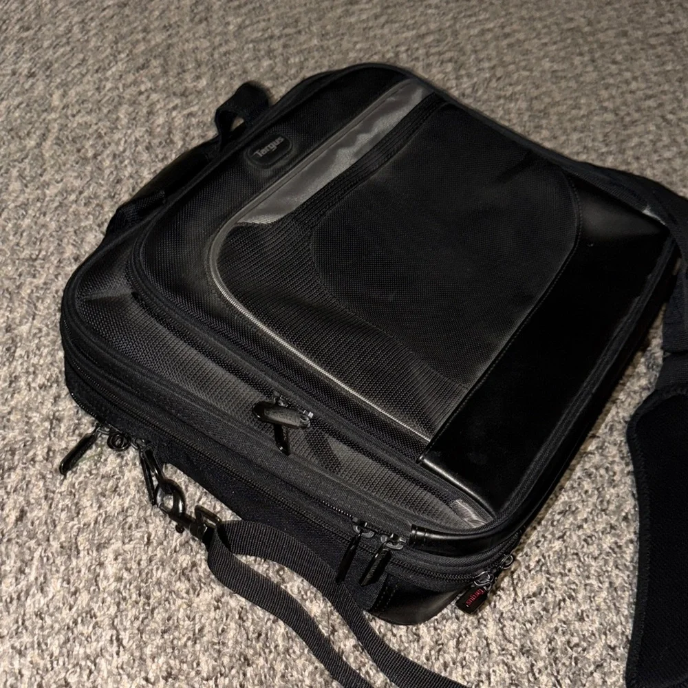 Brand New Targus Black Computer Bag